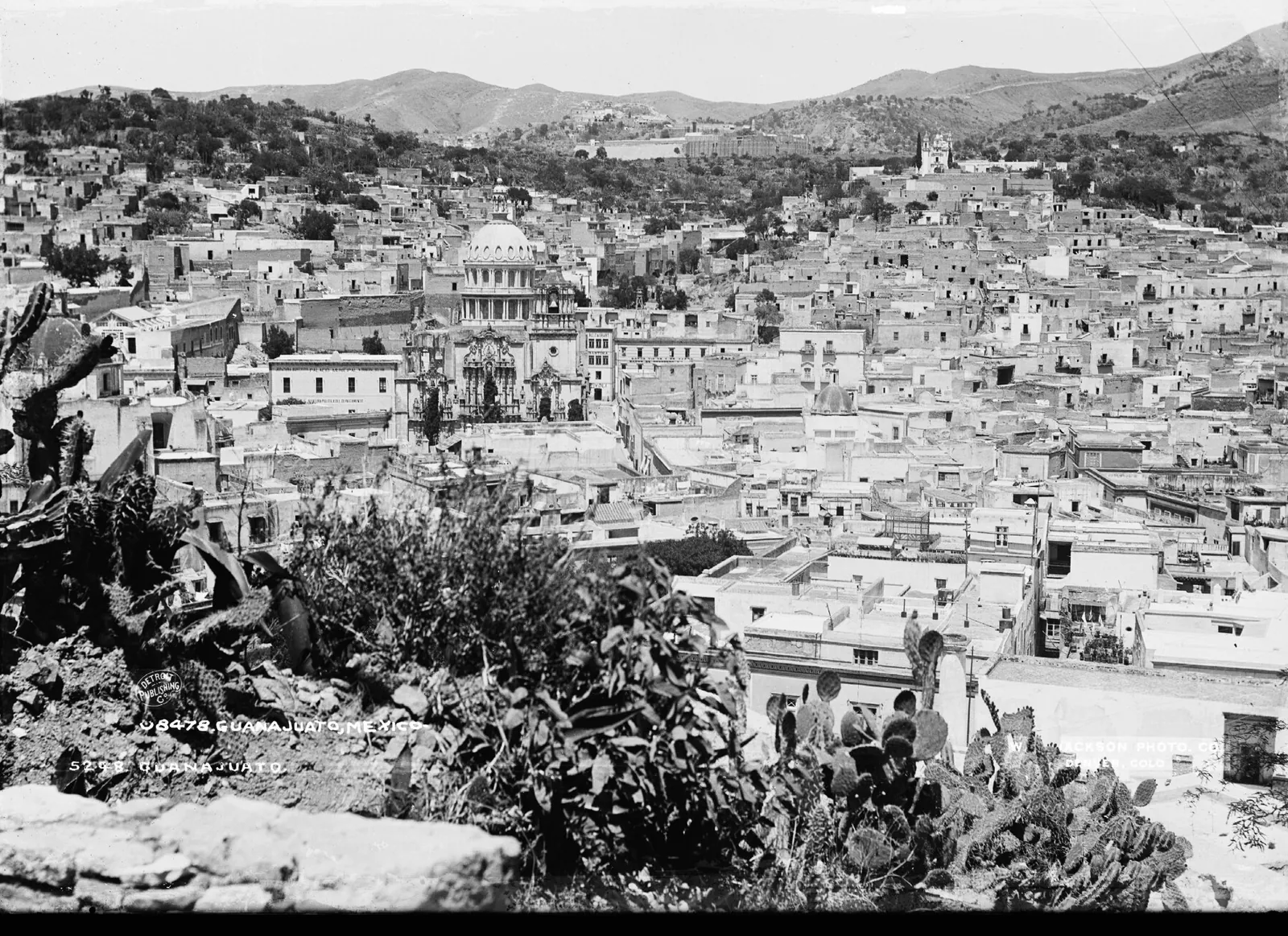 Vista de la ciudad de Guanajuato hacia 1880, fotografía de William Henry Jackson
